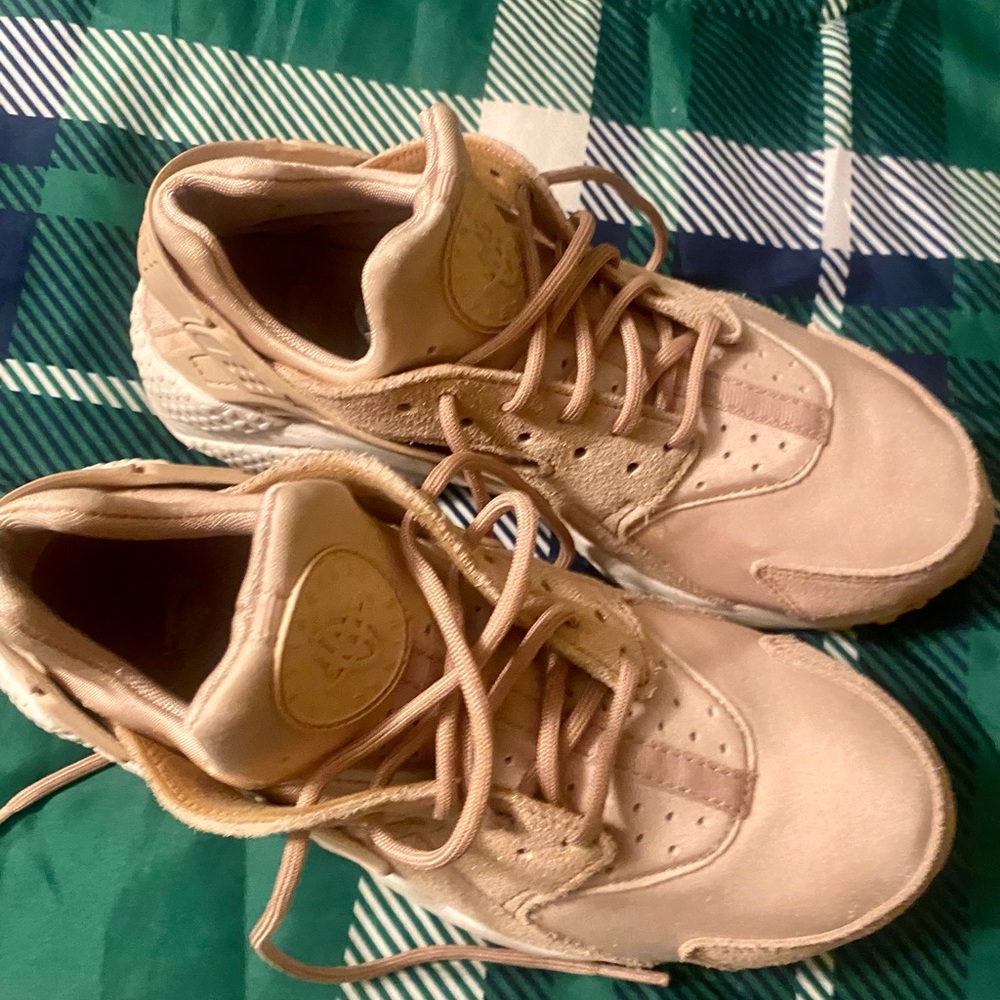 Nike Air Huarache Run Size 8.5